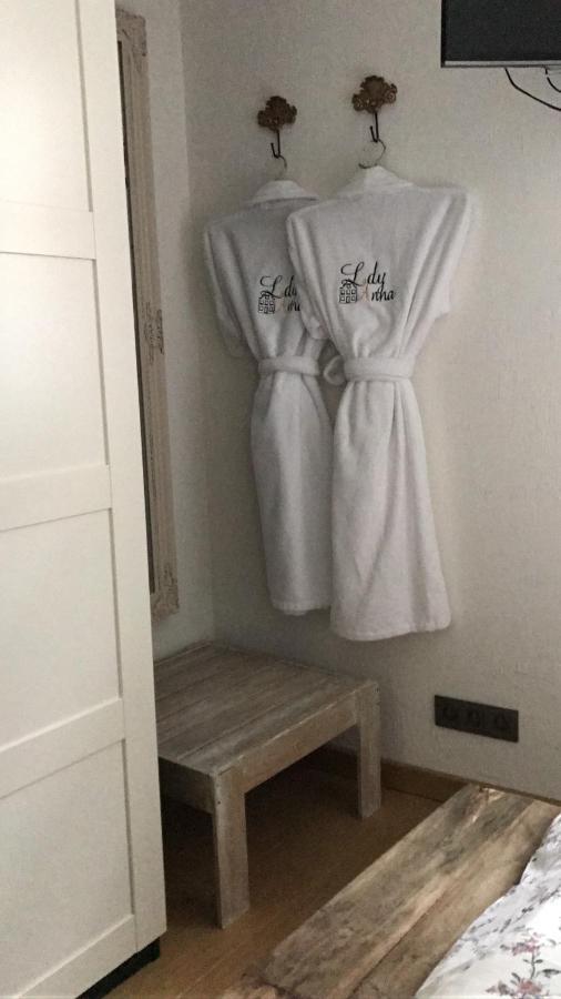 Guestsuite Lady Anna Brujas Exterior foto
